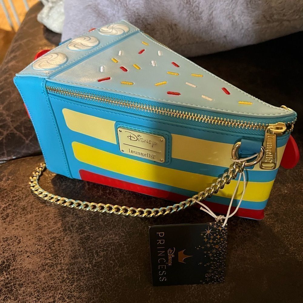 Loungefly x Disney Princess Snow White Cake Crossbody